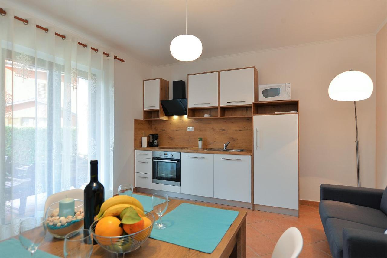Apartments Marija 1089 Poreč Exteriör bild