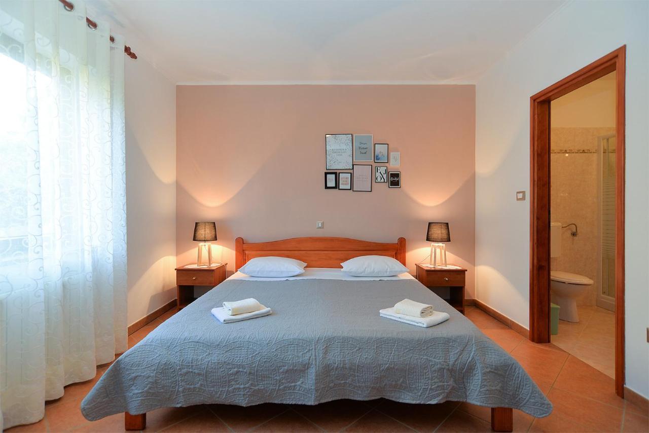 Apartments Marija 1089 Poreč Exteriör bild