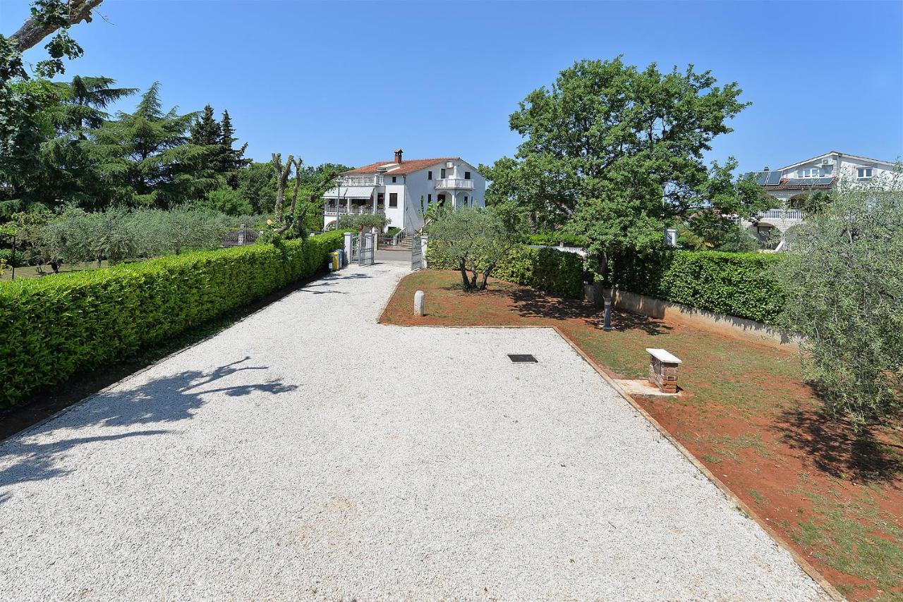 Apartments Marija 1089 Poreč Exteriör bild